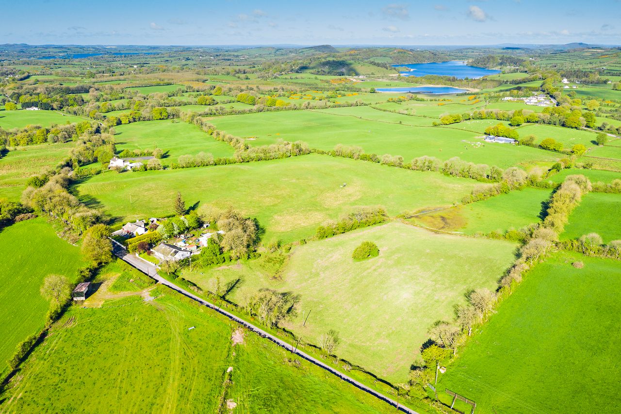 'Stud alert': 39ac equestrian holding seeks prospective buyers