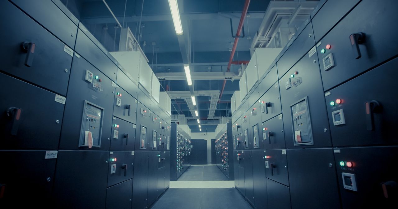 'It seems 2 data centres - good, 4 legs - bad' - TD