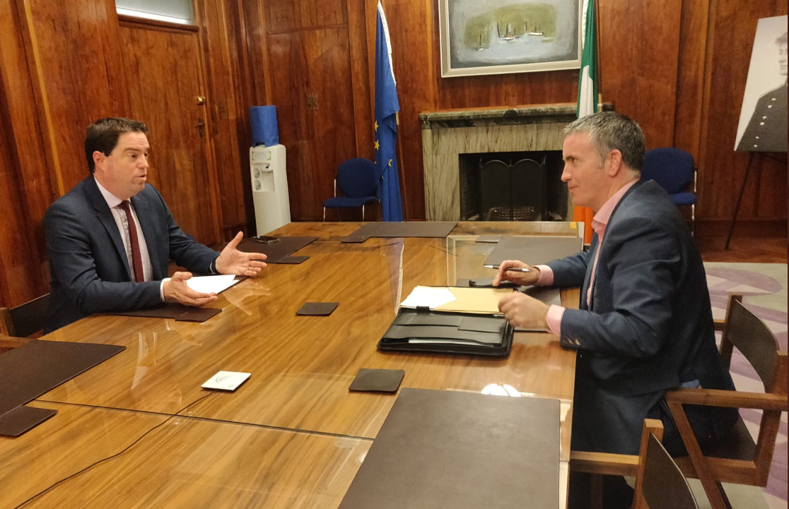 Minister who agreed extra dairy work permits resigns