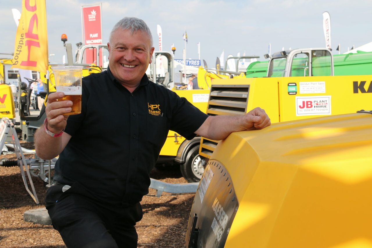 Check out this cool compressor set up to pull pints