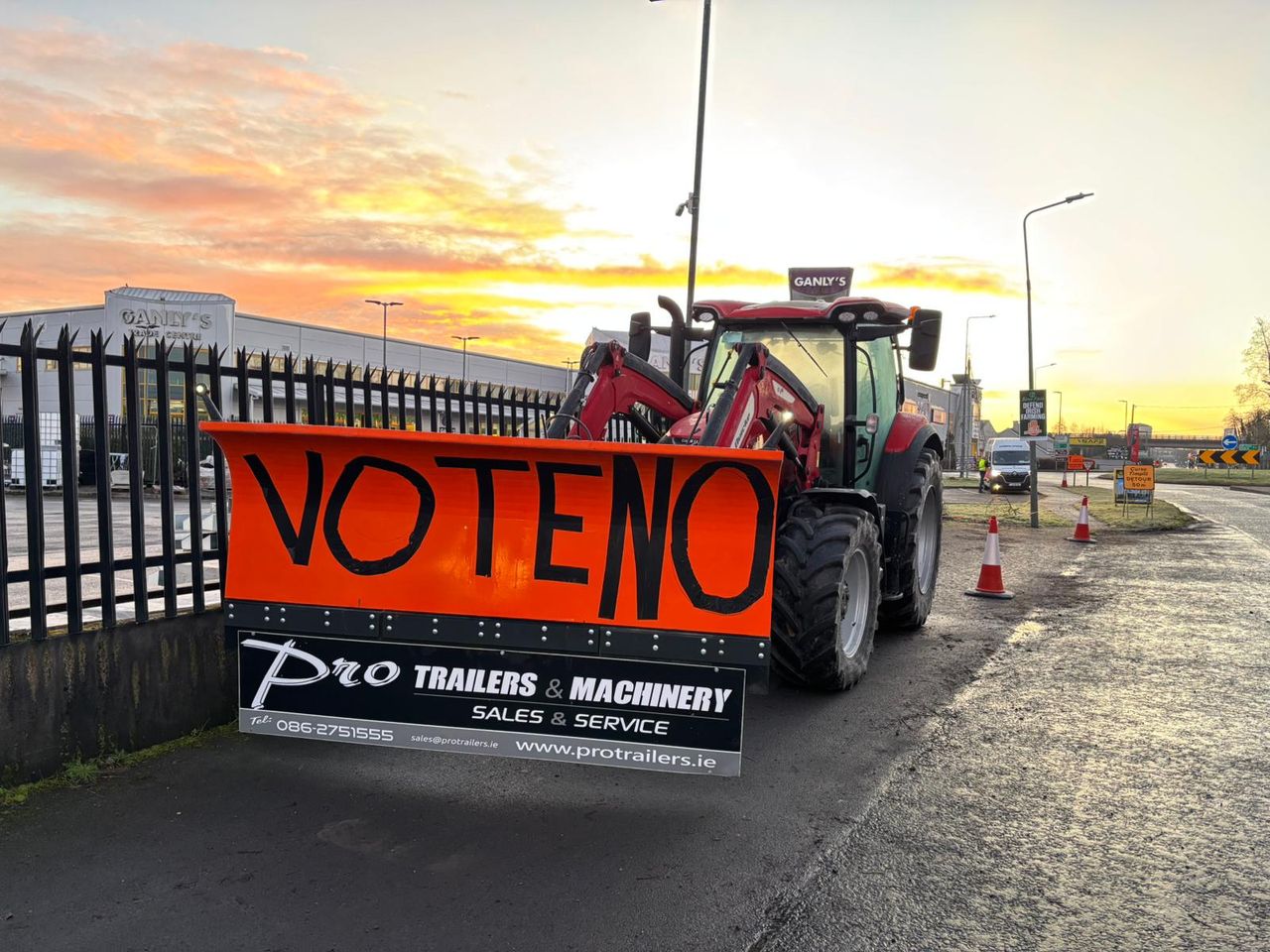 Gallery: Farmers gathering in Athlone for major anti-Mercosur event