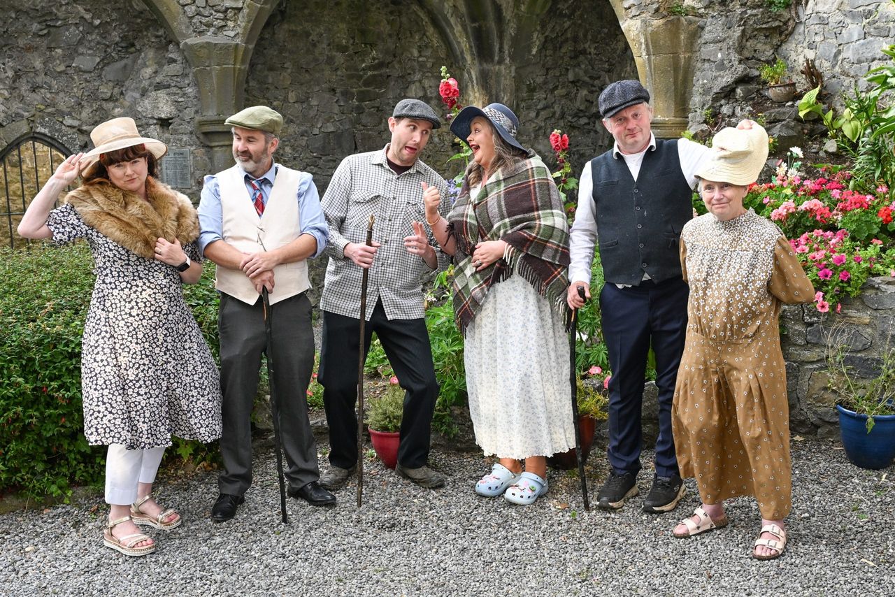 Rehearsing for the 1899 pony auction re-enactment on August 15 on the steps of Kilkenny courthouse were: Emma Dunne, Willie Ryan, Eddie Kennedy, Michelle O'Sullivan, Michael Somers and Kathryn Creedon. Source: Vicky Comerford.
