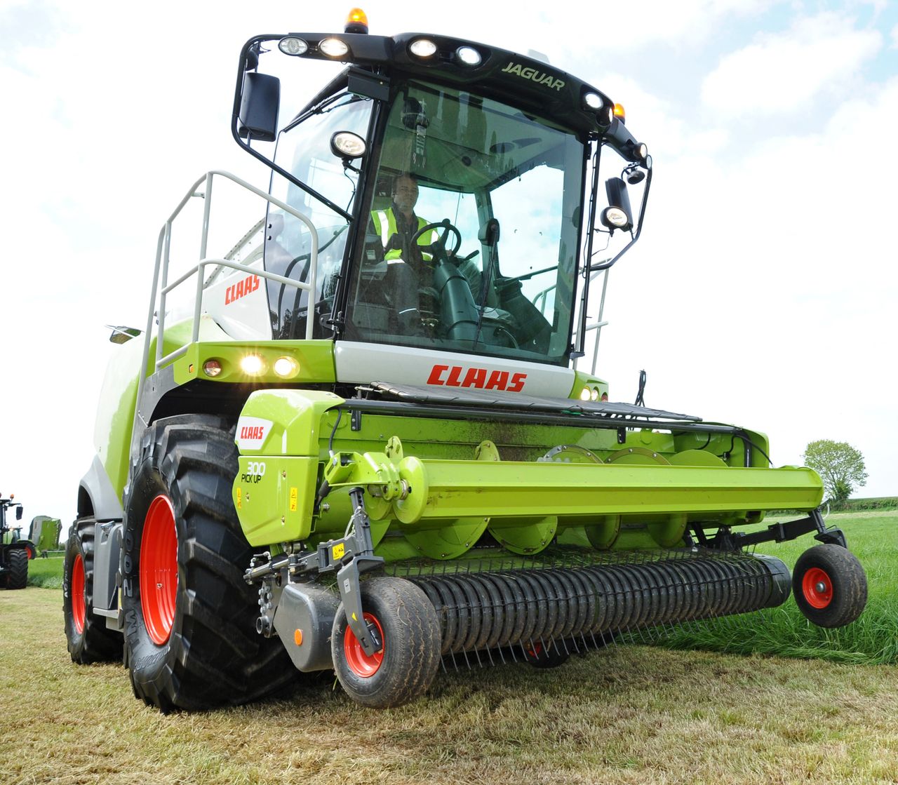 Which self-propelled forage harvesters are Irish contractors buying...this year?
