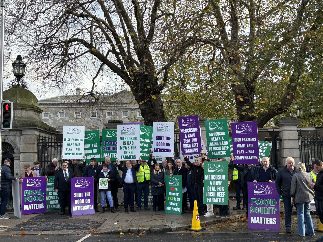 Watch: Farmers protest at Leinster House against Mercosur deal