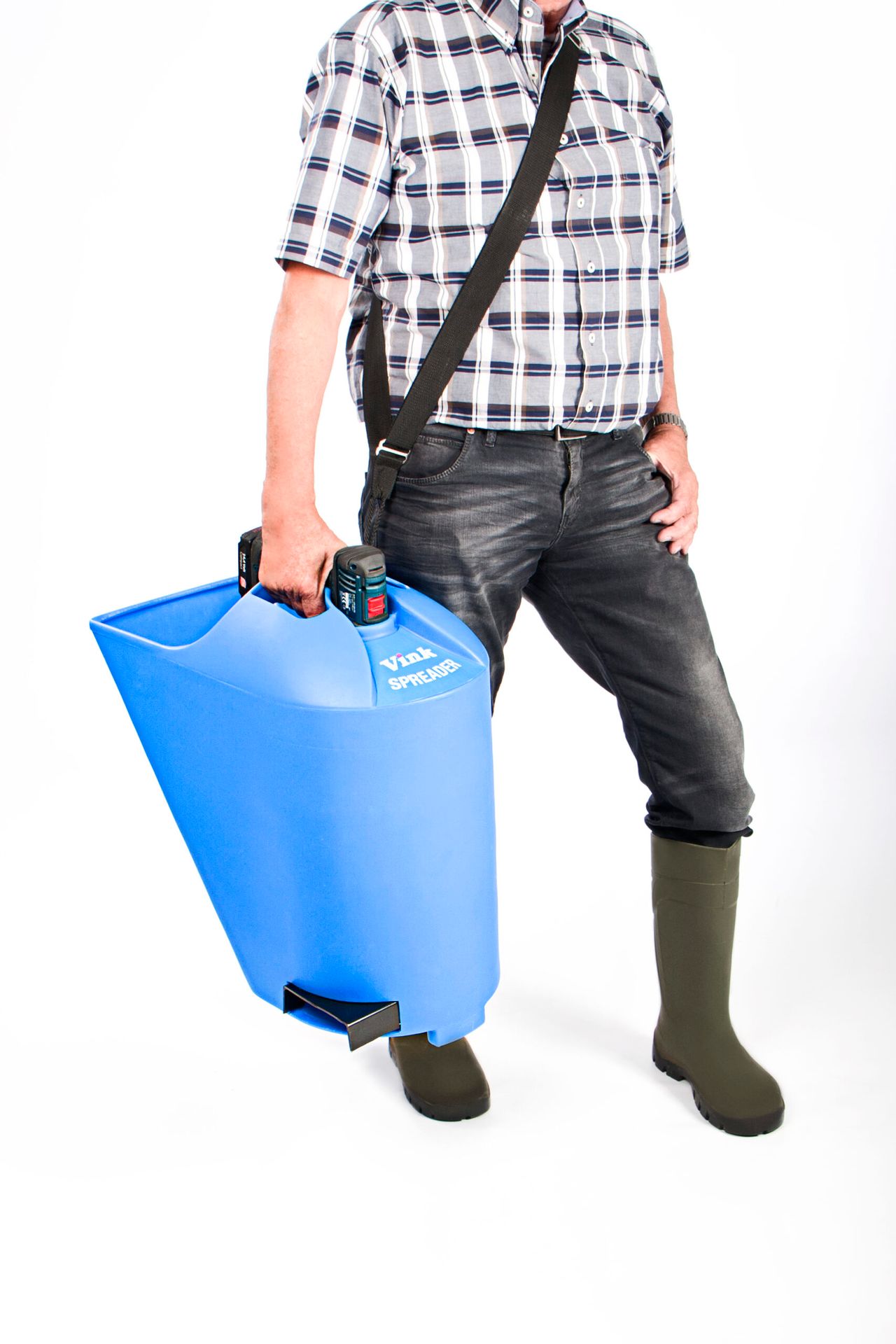 Cubicle lime spreader
