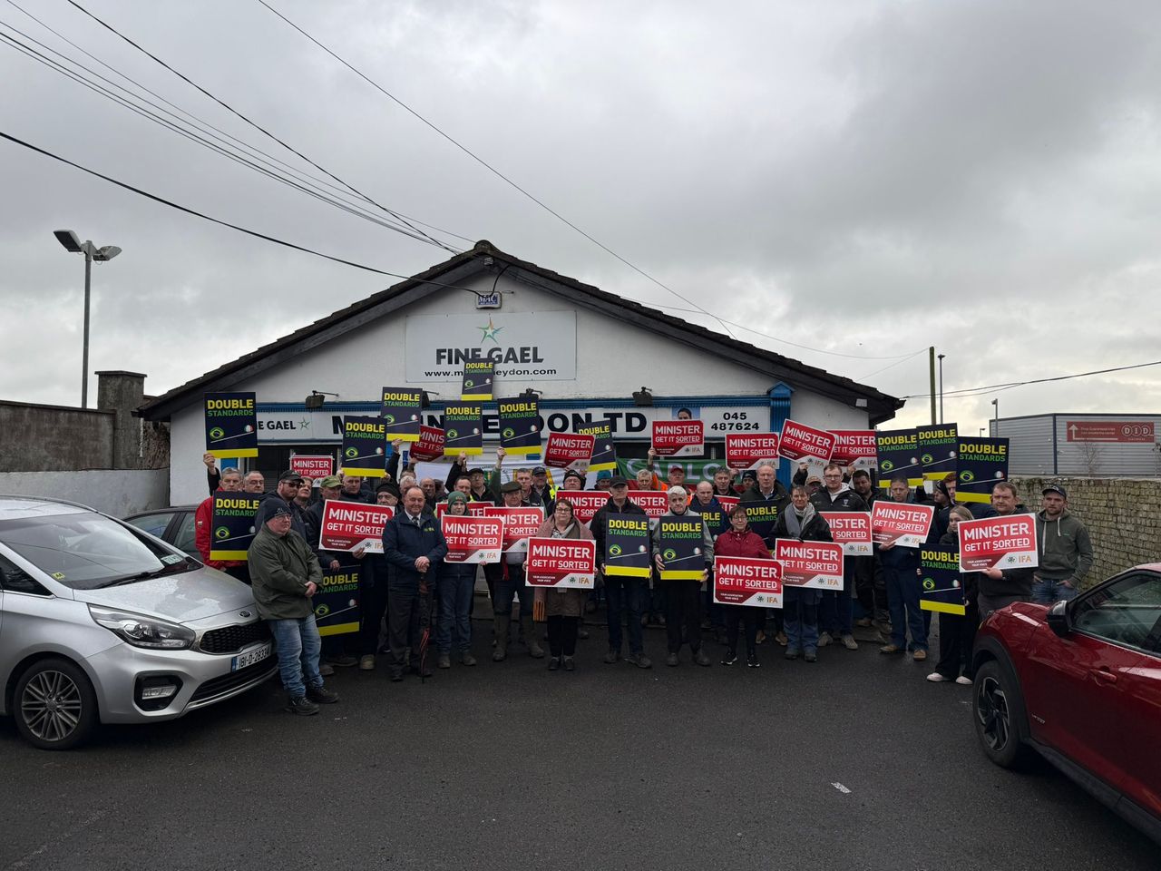 Kildare IFA protest at Heydon's constituency office over Bord Bia