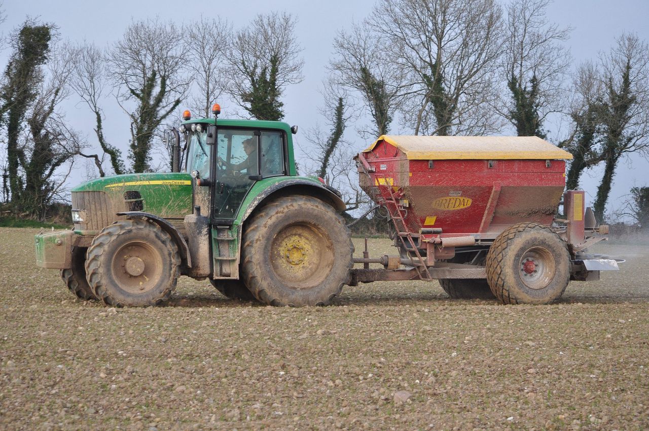 Fertiliser sanctions 'will severely impact' competitiveness - Copa