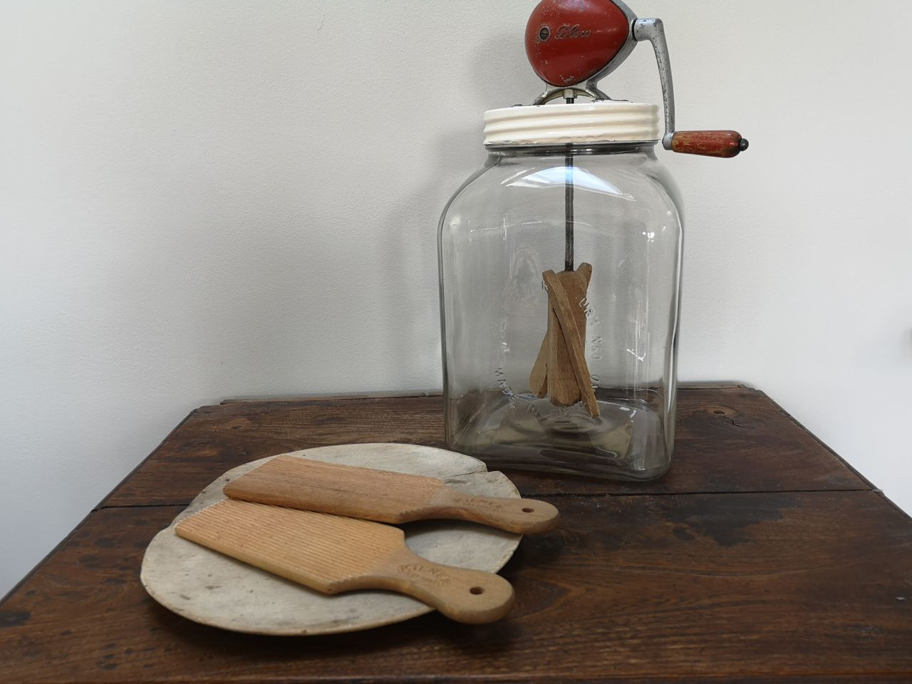Nursing home reminiscence therapy rolls back the years