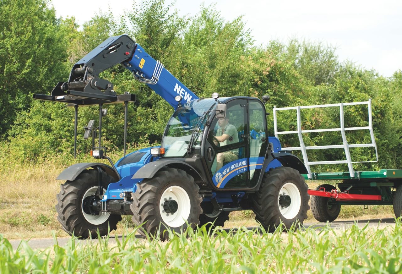 New Holland construction range now available from ag dealers