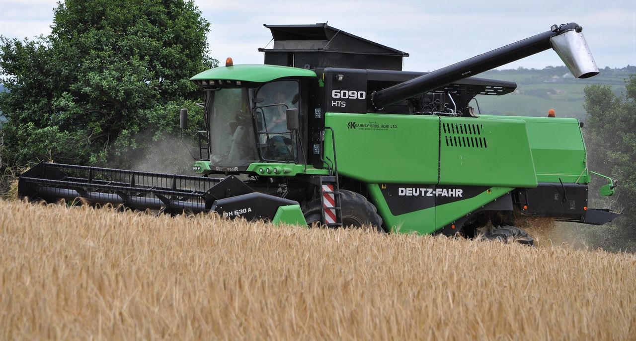 What's the contractor charge-out rate for combine harvesting?