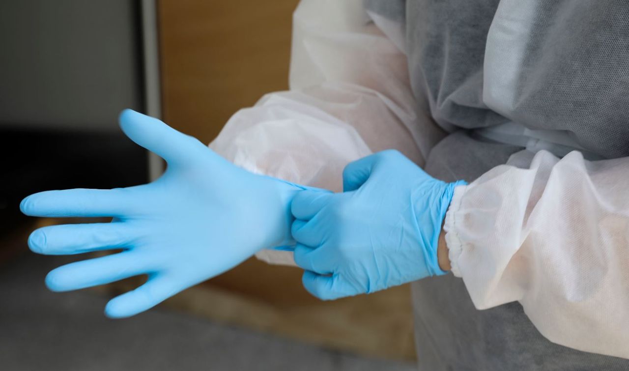 Extra PPE provisions sought for department staff at meat plants