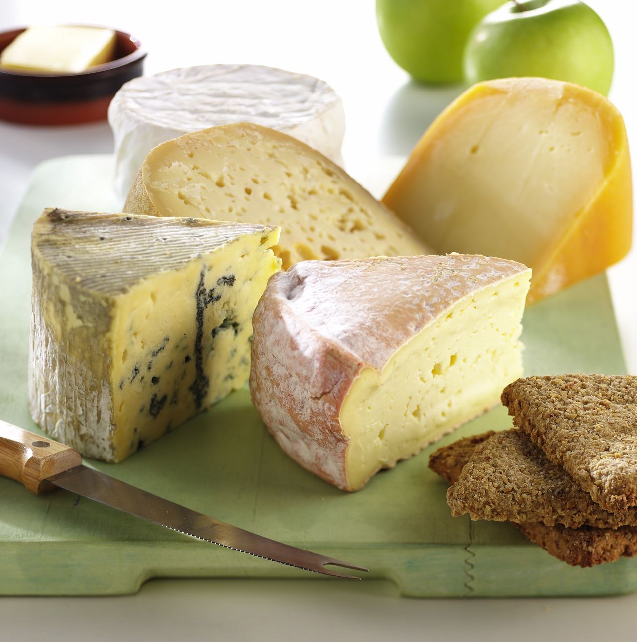 Irish farmhouse cheesemakers honoured at awards