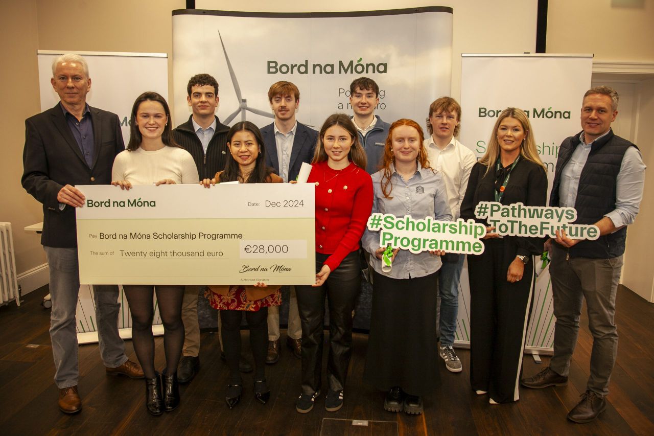 Bord na Móna awards 11 students with scholarships