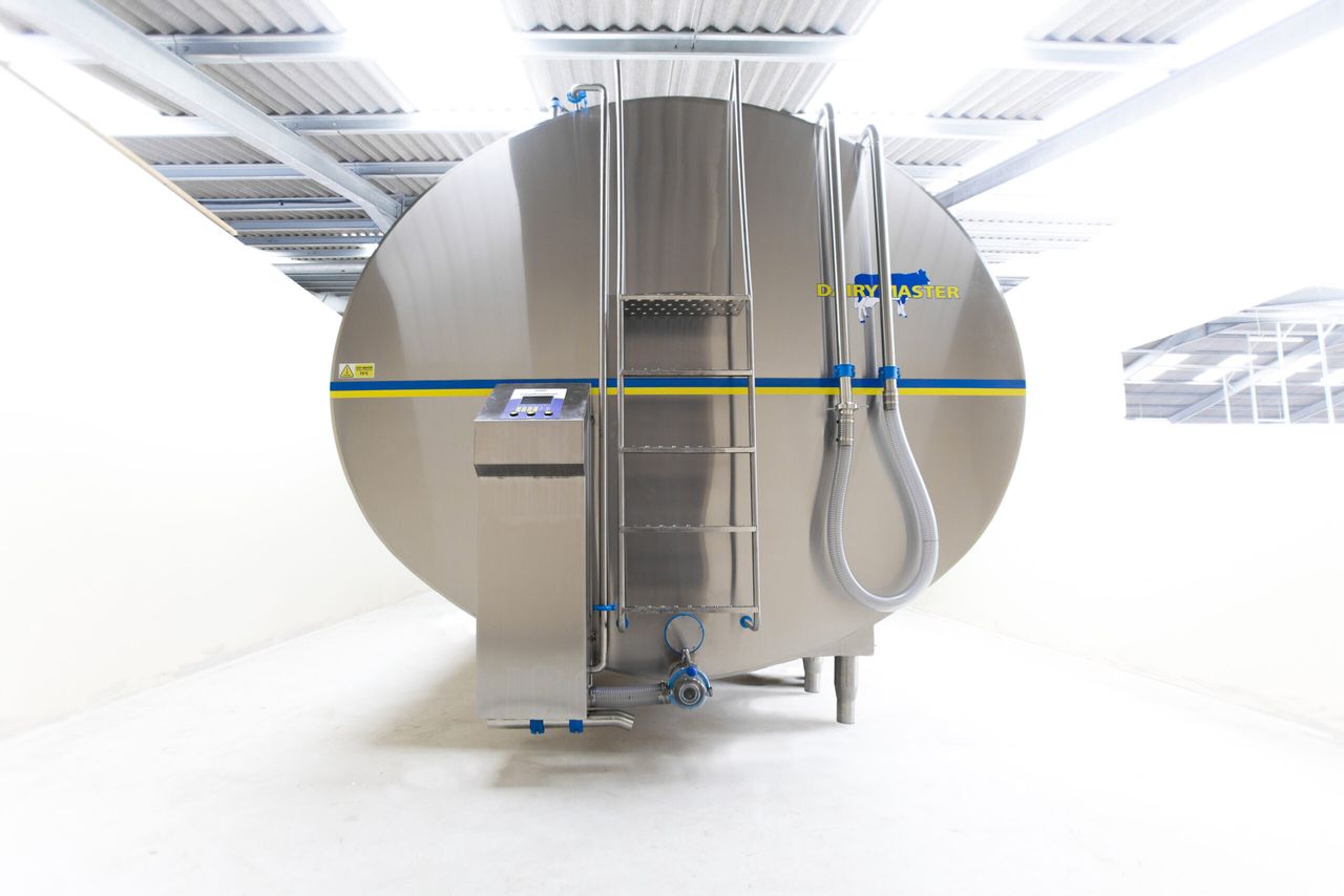 Factors to consider when purchasing a new milk tank