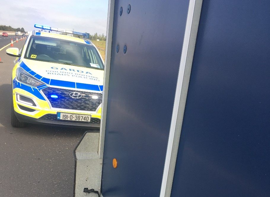 Vehicle towing horsebox 'reined in' by Gardaí