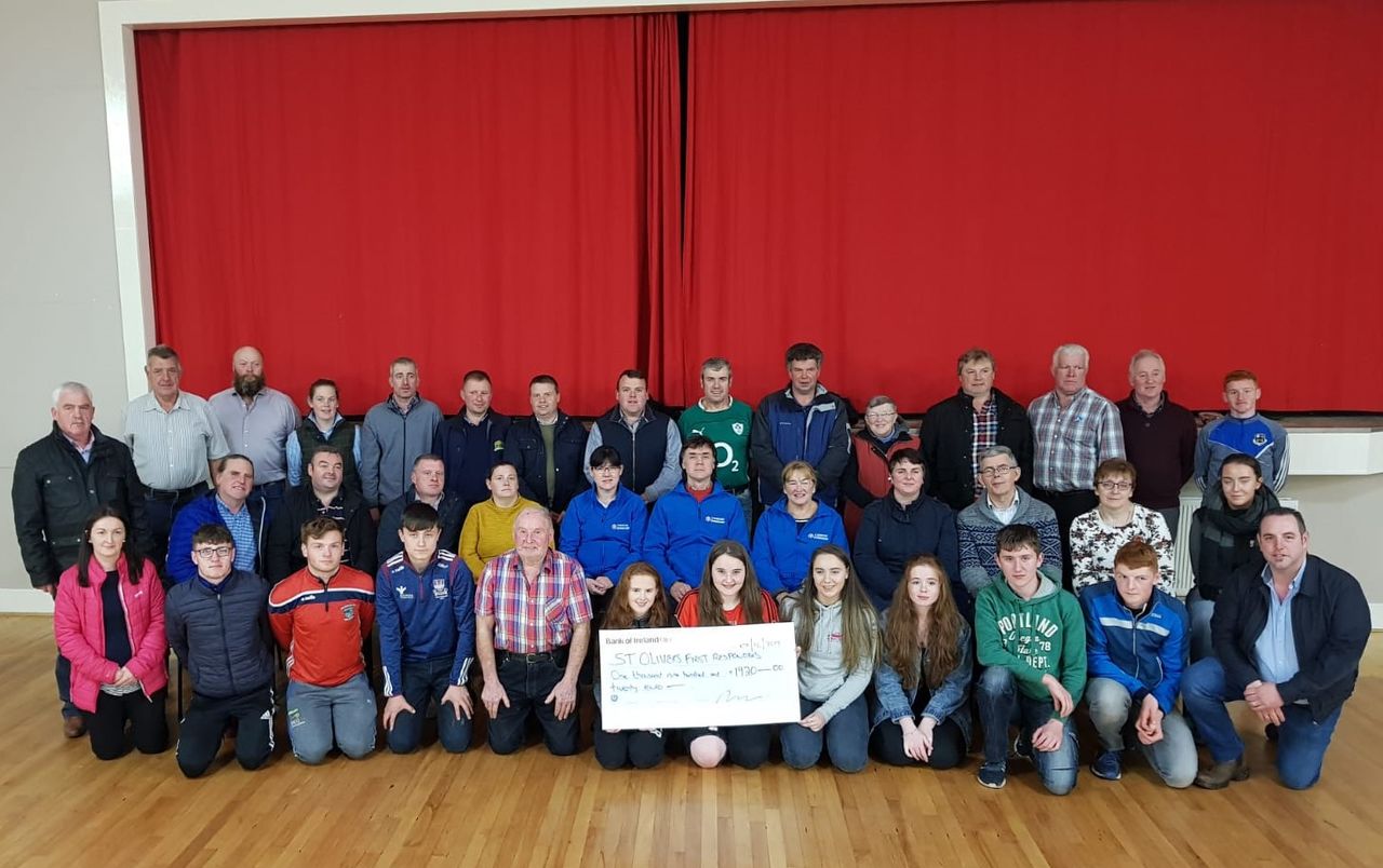 Picket line farmers give back to their milkman