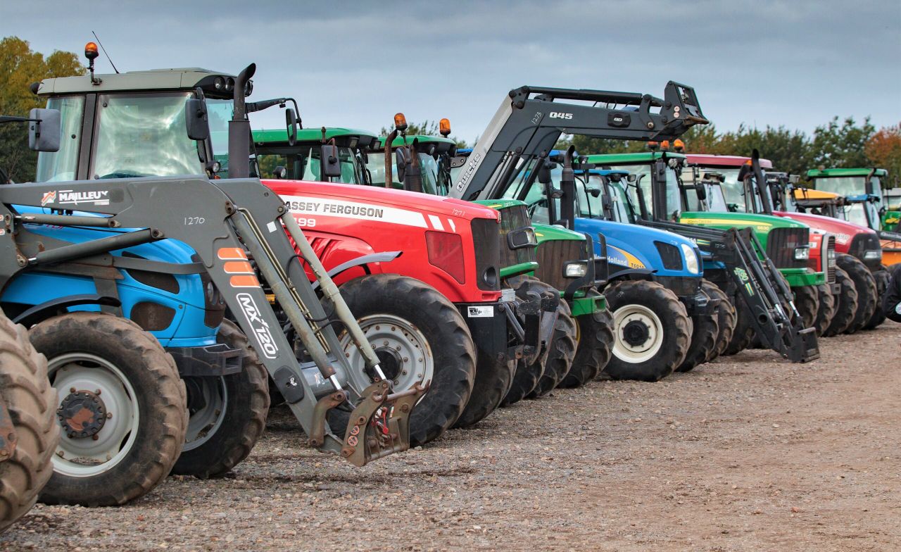 Auction report: Pics and prices from 'monster' Cambridge October sale