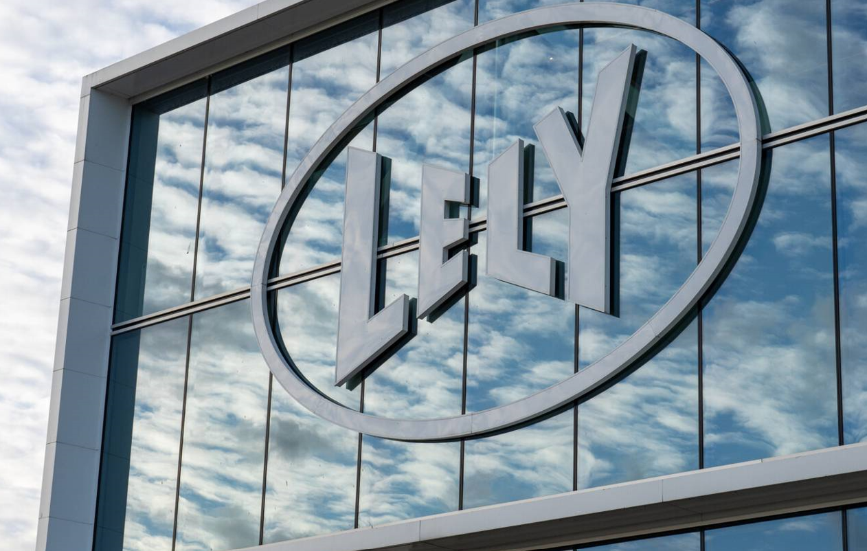 Lely boosts annual turnover to €888m as demand for robotics grows
