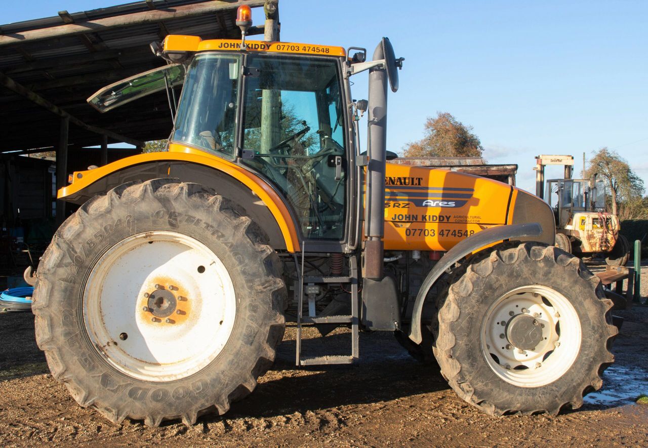 Auction report: Tractors and trimmers come under the hammer