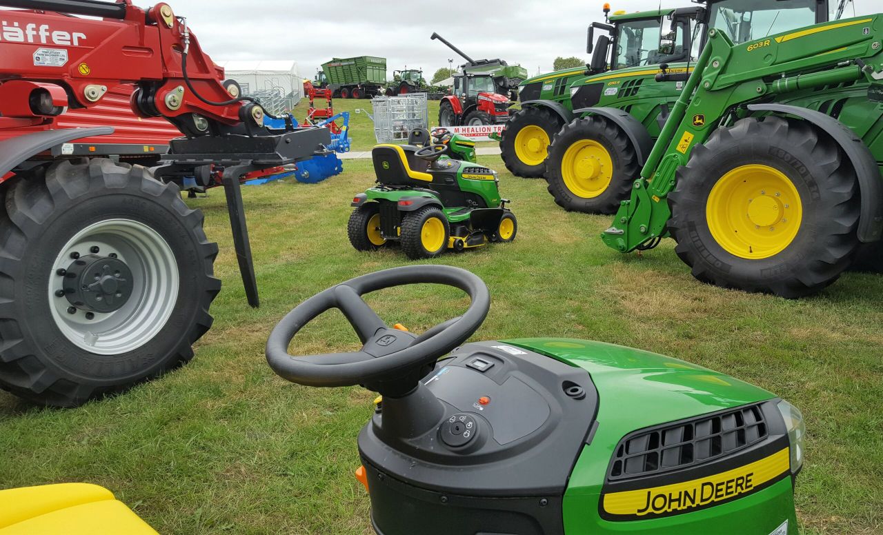 Pics: Machinery polished and ready for Tullamore Show