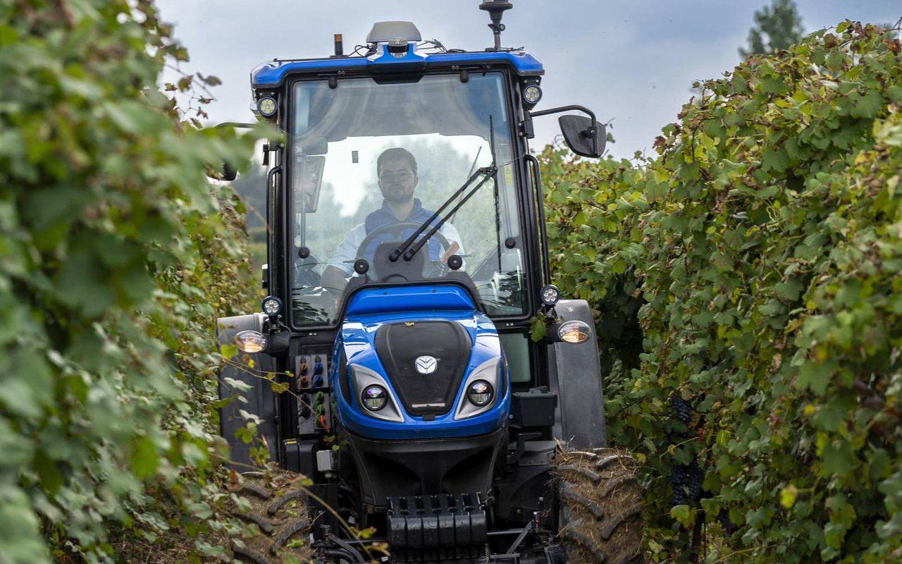 New Holland brings vision-based guidance to tractors