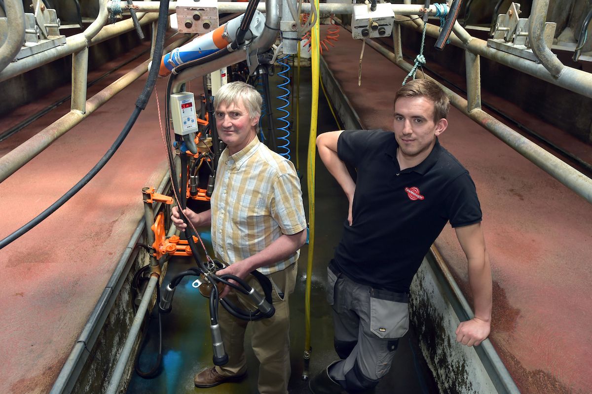 Clonakilty farmers win overall Carbery Milk Quality Award