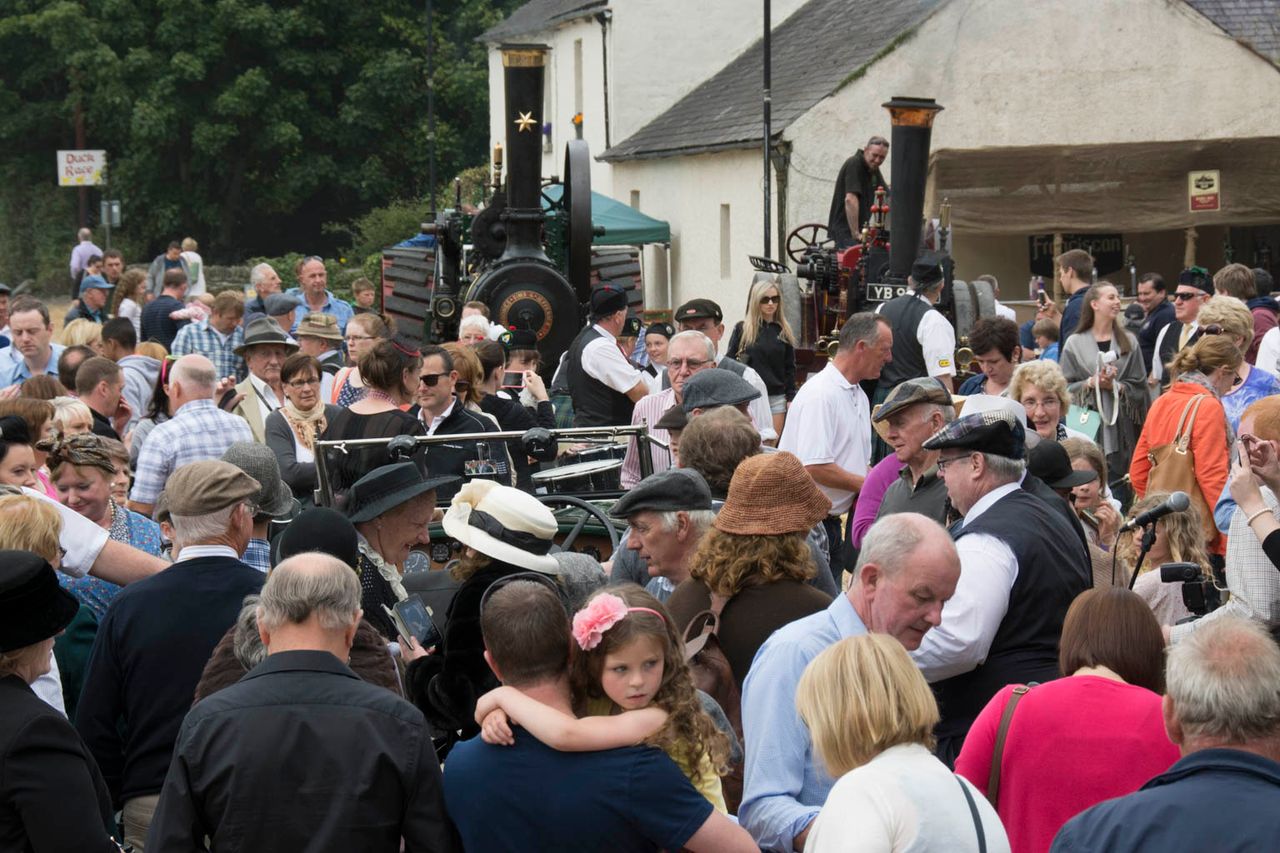 Hollywood Fair stars with pre-1950s rural heritage theme