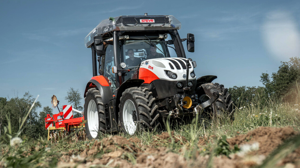Steyr pursues hydrogen fuel cell power for tractors