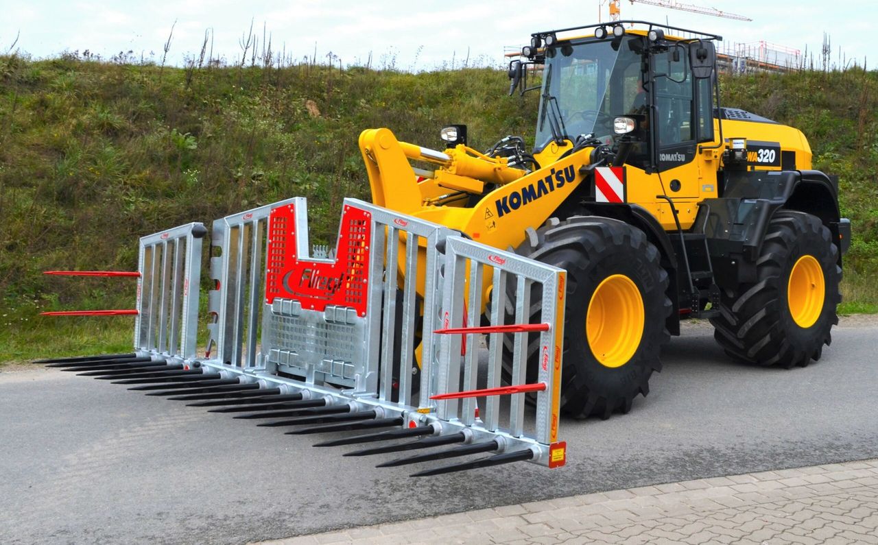 Gearing up for another season: Check out this new folding silage fork...