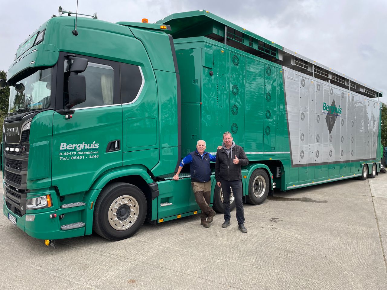Video: Calf export lorry with 'on-board milk feeders' trialled