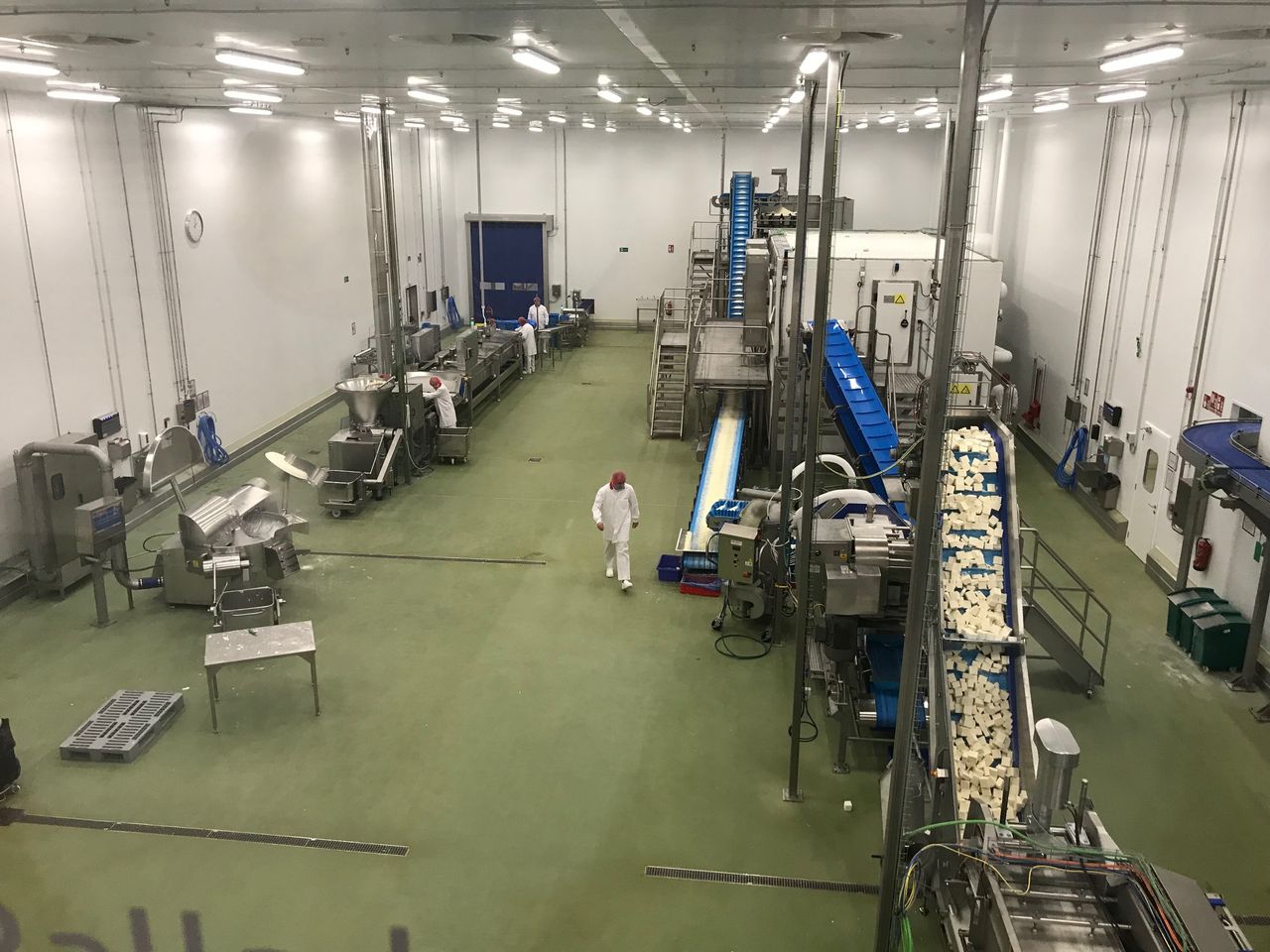 Major report seeks market supports to stem 'devastating' milk price cuts