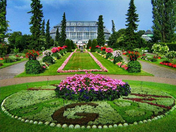 Women and over 55s drive €631m spend on gardening in Ireland