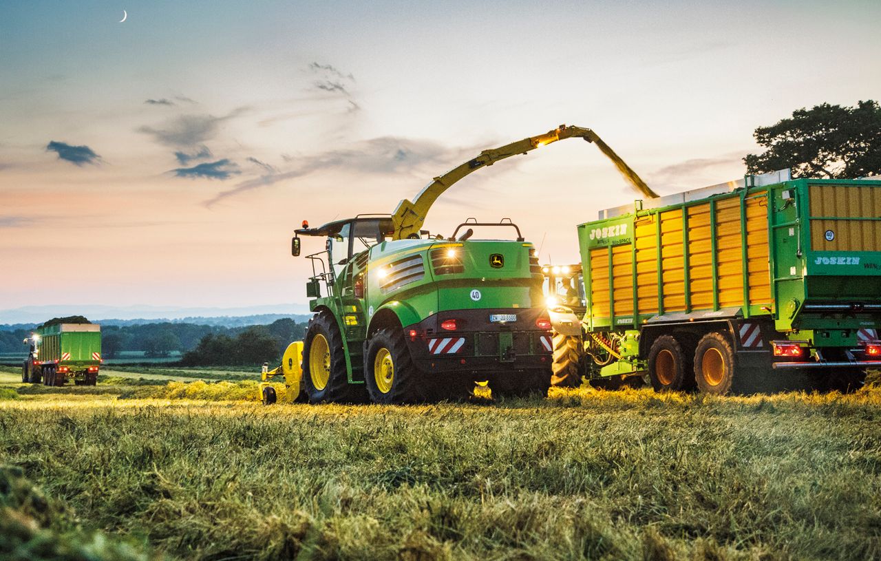 How many hours do farmers actually work per week? (CSO says it's a lot!)