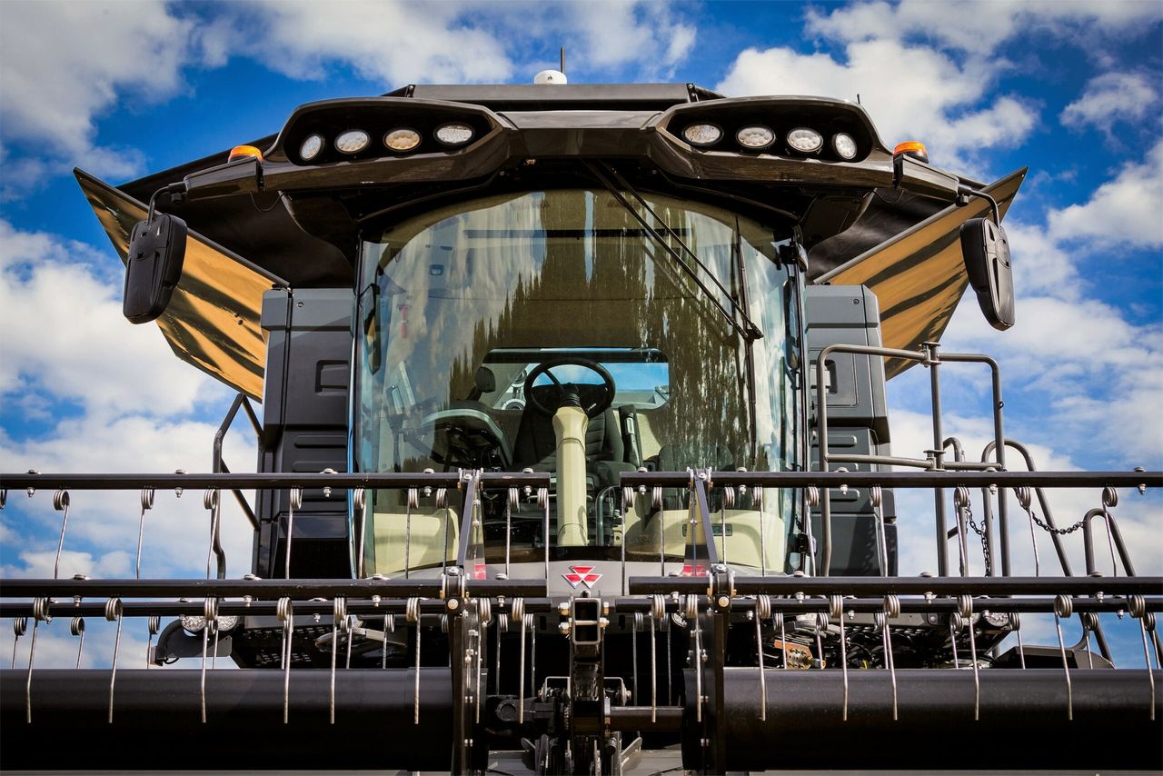Tractor and combine sales remain 'solid' in the US, but Canada fares worse