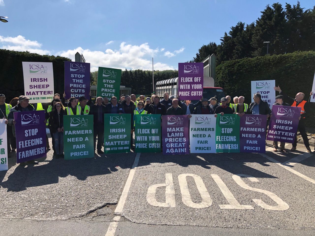 'You don't know where or when but we could strike again' - ICSA sheep protest