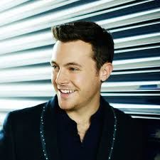 Tractor drivers rock up to rescue Nathan Carter