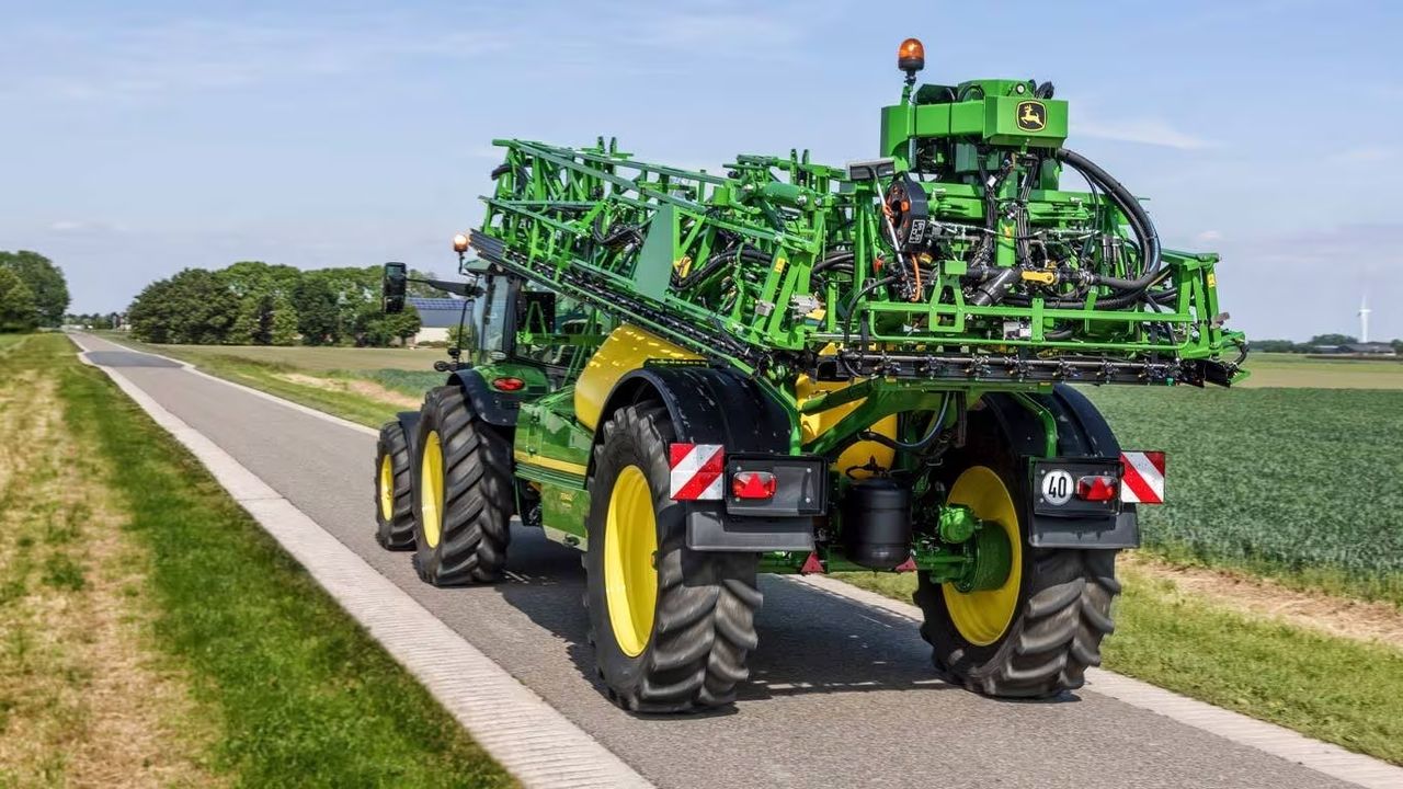 The R9621 comes with a 1200 L/min pump and individual nozzle control