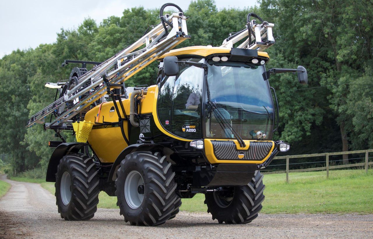 McConnel launches first ever self-propelled sprayer...at the 'Ploughing'