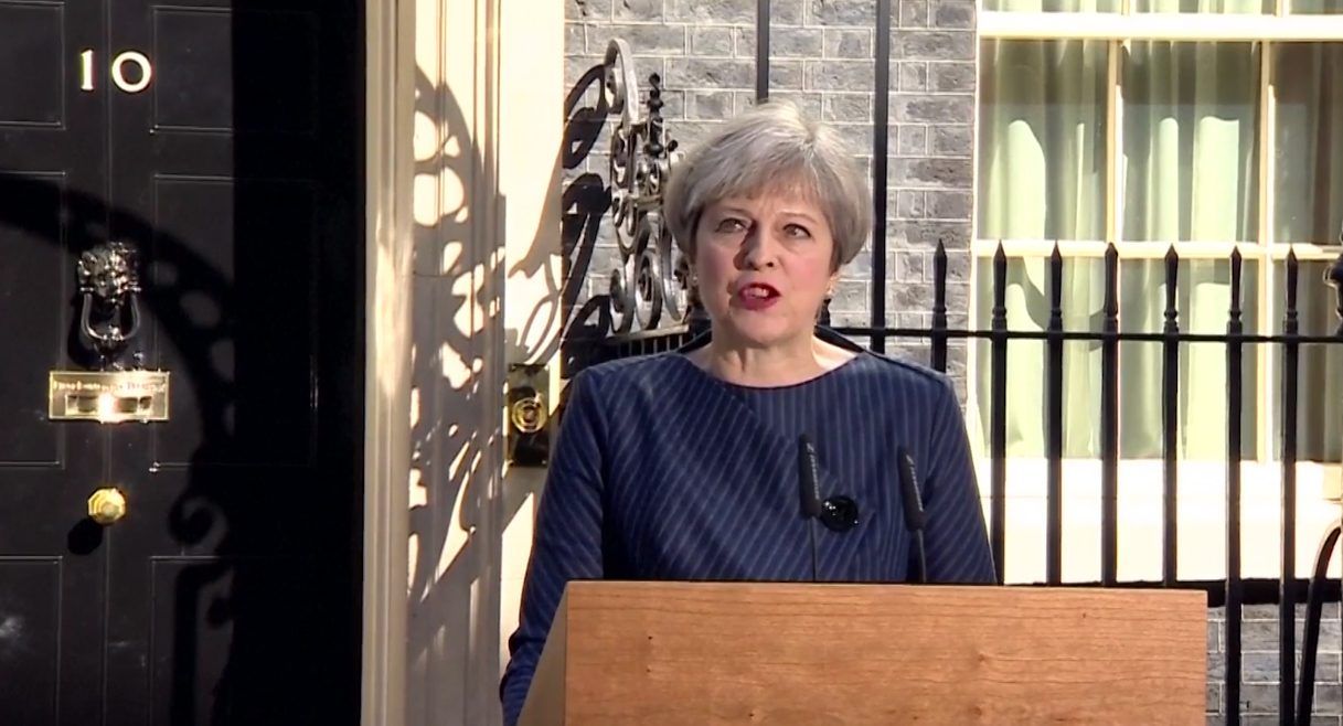 Britain set for snap election to firm up Brexit support