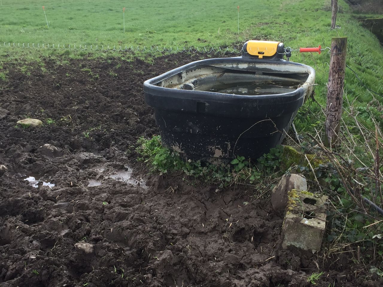 Water contamination leads to mounting pressure for farmers