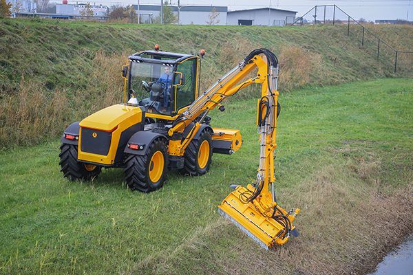 New Dutch 'systems tractor' has all the kit; will it sell?