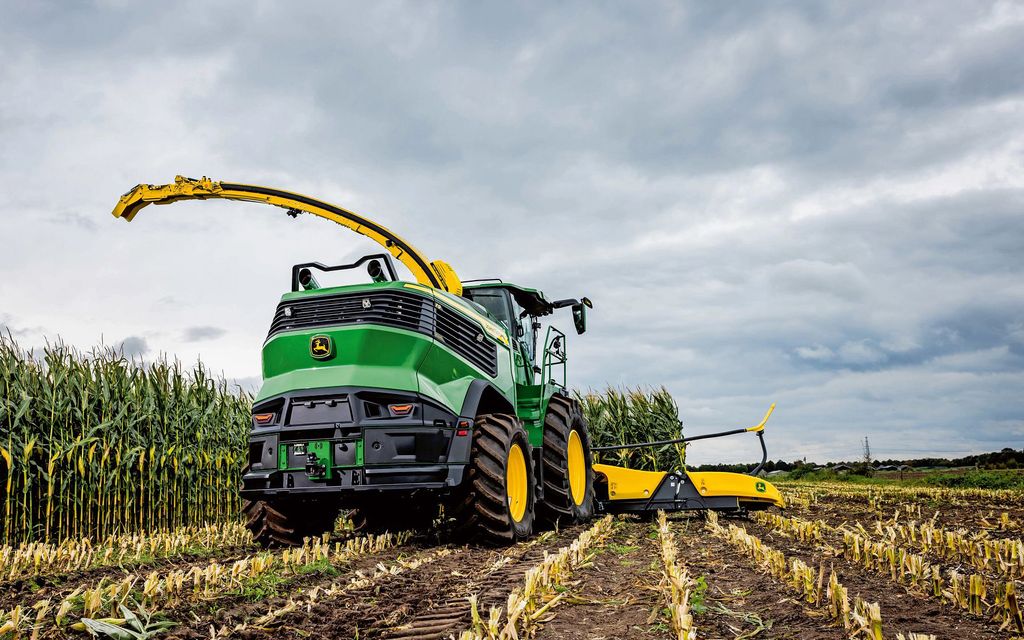 John Deere have been working with Liebherr on big engine development since 2017