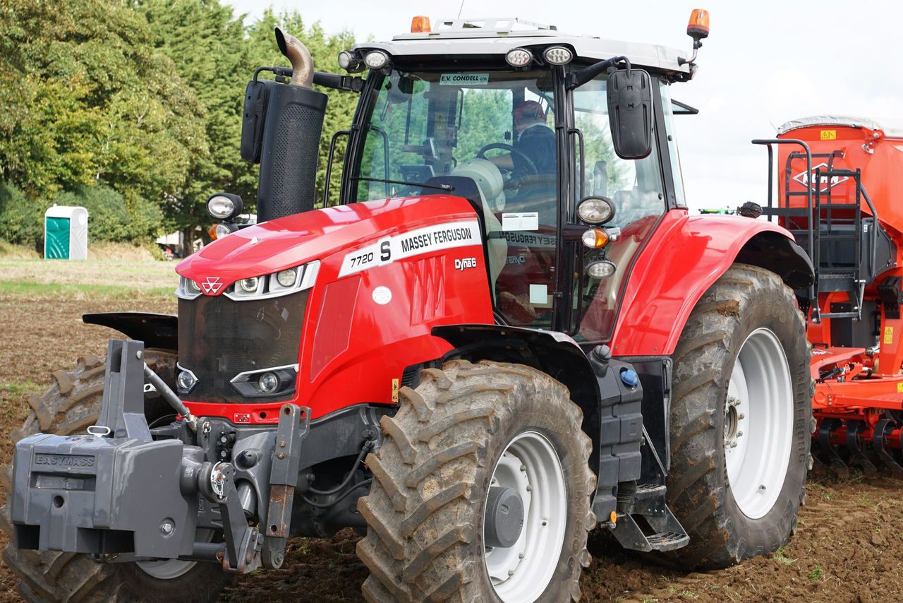 Massey Ferguson opens new customer centre at Beauvais