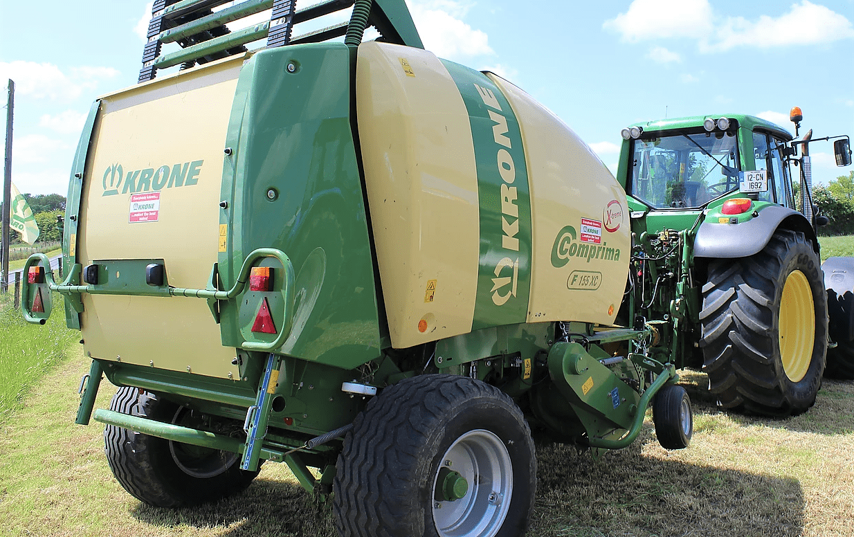 Leitrim machinery dealer scoops major enterprise award