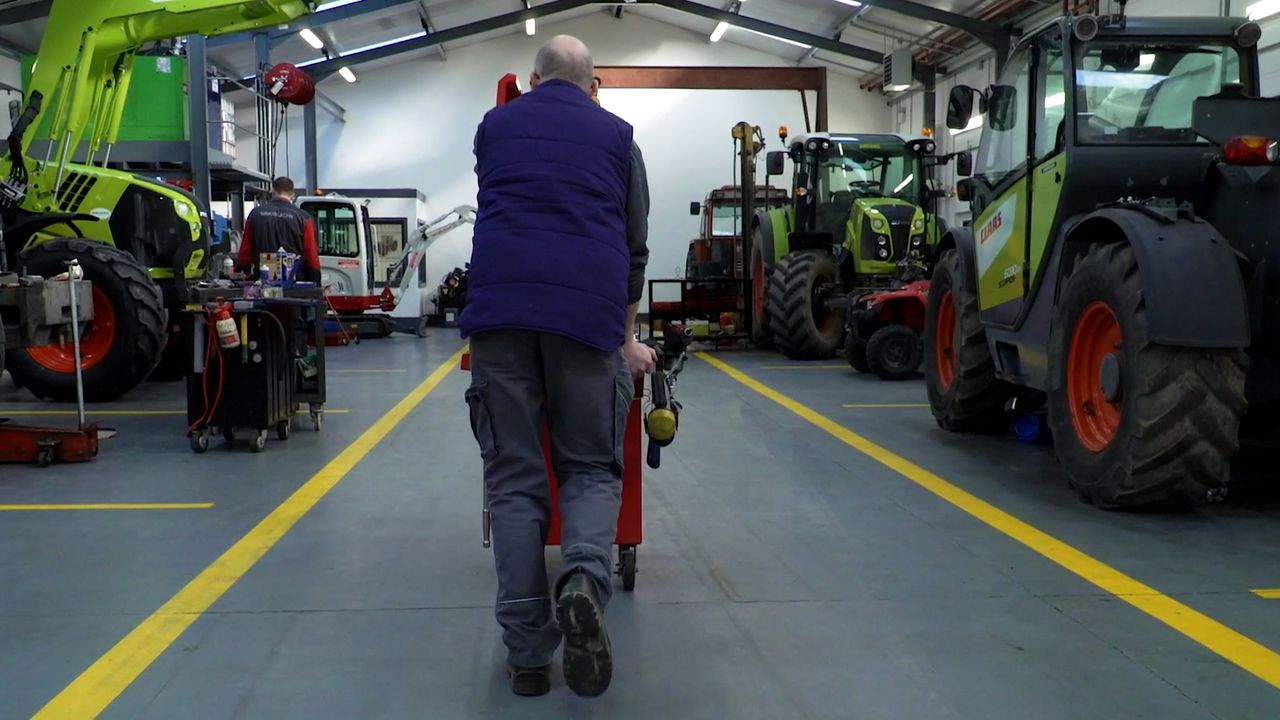 AgriLand takes a tour around the new tractor workshop in Breens Farm Machinery (Cashel)