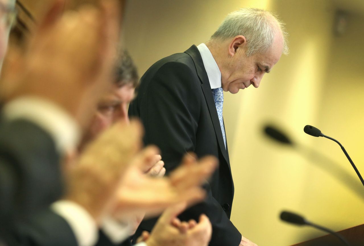 IFA voting procedures show hierarchical display of power