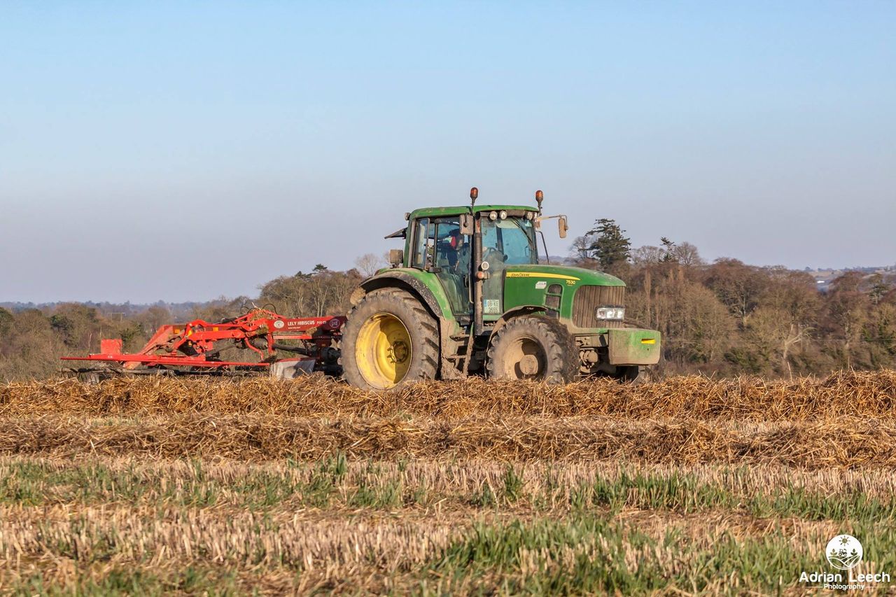 Straw prices ranging from €10/bale up to €35/bale