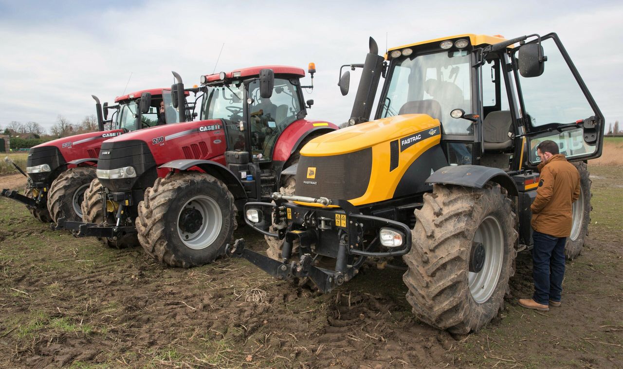 Auction report: Mix of classic and modern tractors under the hammer at 'on-site' sale