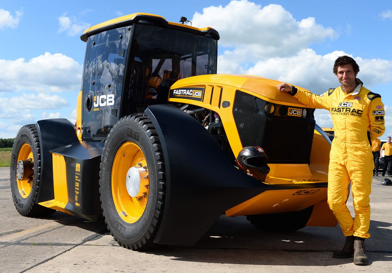 103mph: 'Modified' JCB Fastrac sets new tractor speed record