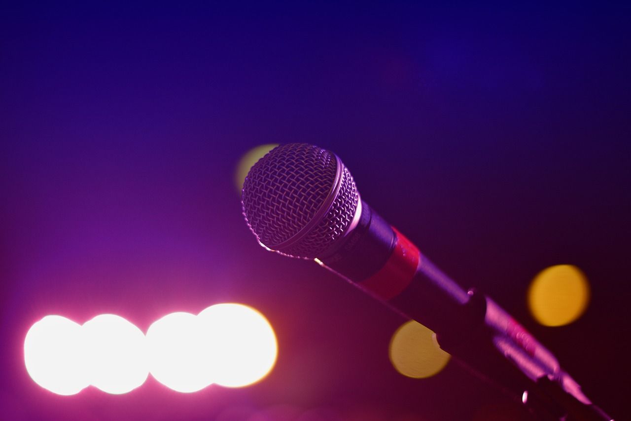 Watch: Kenmare Mart gets ready to host country concert